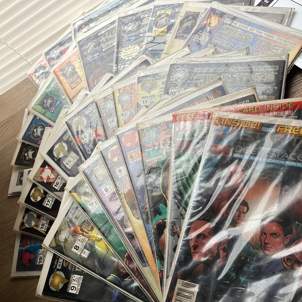 At the Edge of the Final Frontier Star Trek 1 to 32 1992 with Poster